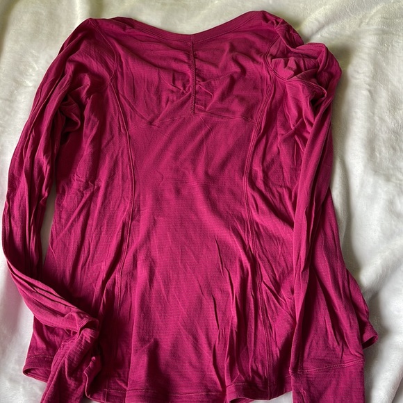 Lululemon long sleeve shirt. - Picture 6 of 6